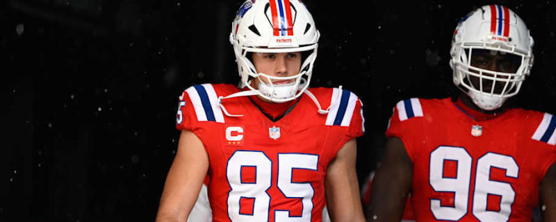 Patriots&#39; Hunter Henry Wants Team to Re-Sign Teammate
