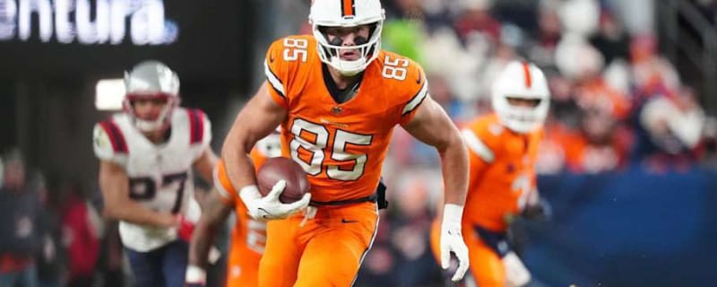 Broncos Tender Former Pitt TE
