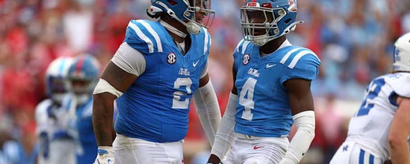 Ole Miss LB Suntarine Perkins Named SEC Defensive Player of the Week