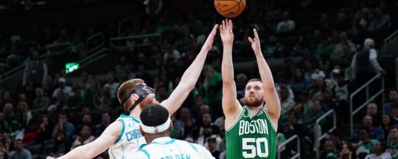 Jazz Sign Former Celtics Sharpshooter