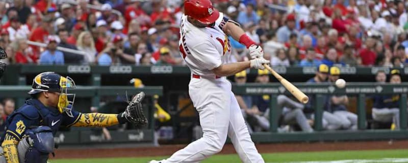 Cardinals Fan Favorite Reportedly Could Join Dark Forces With Pesky NL Central Rival