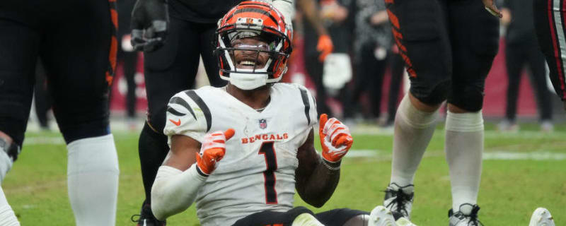 Bengals Star Ja&#39;Marr Chase Reacts to Jaylen Waddle&#39;s Huge Contract Extension With Dolphins