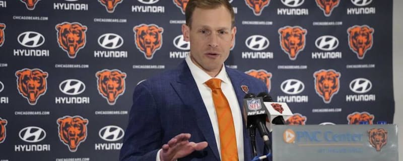 Chicago Bears coach Ben Johnson backs LT Kiran Amegadjie despite tough rookie season