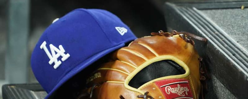 Dodgers World Series Winning Free Agent Pitcher Signs in Korea