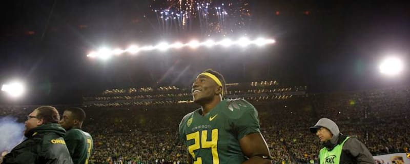 Oregon Ducks&#39; Dan Lanning Trustworthy? Ducks Legend Kenjon Barner Raves About Oregon Coach