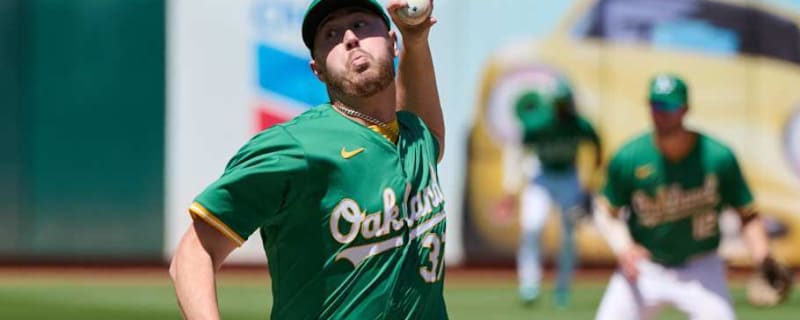 Colorado Rockies sign former A&#39;s lefty