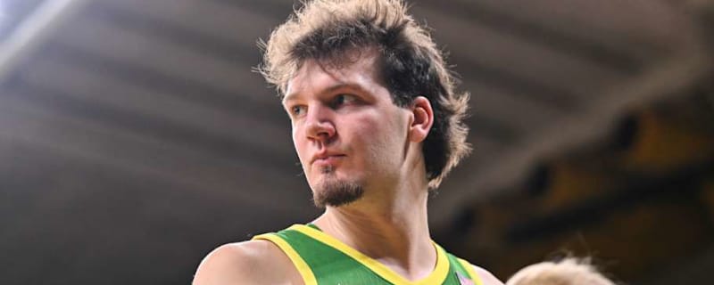 EXCLUSIVE: Oregon Ducks&#39; Nate Bittle Addresses Weight Gain, Injuries, Big Ten Physicality