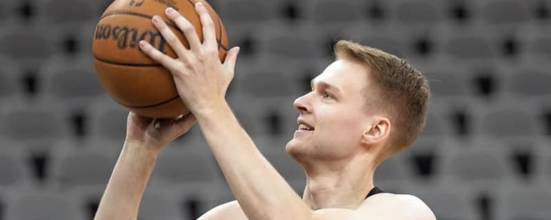 OKC Thunder&#39;s Buddy Boeheim Displays Excellent 3-Point Shooting Against Phoenix Suns