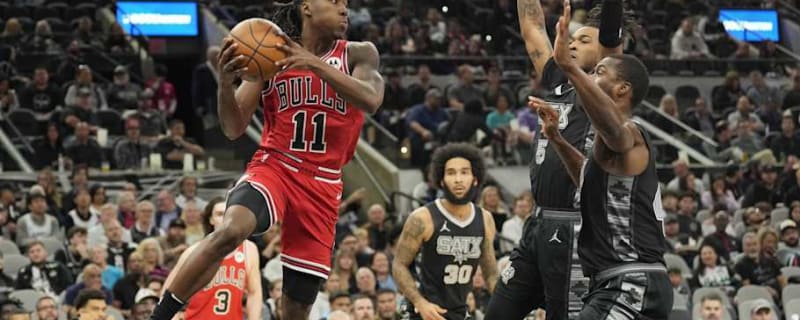 Bulls Guard and Former Illini Ayo Dosunmu Records First NBA Triple-Double