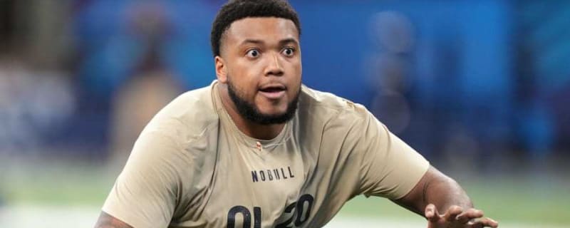 Houston Texans Rookie OT Earns Praise from Veteran Star