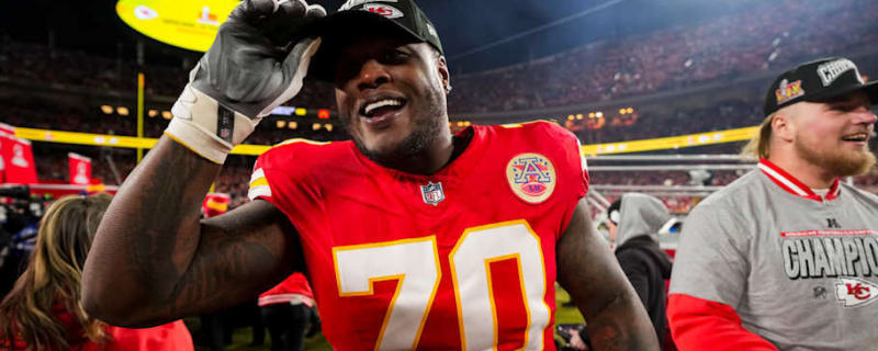 D.J. Humphries brings questions and concerns to barren tackle market in free agency