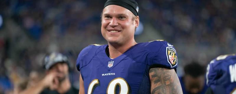 Ravens DE Suffers Head Injury vs. Browns