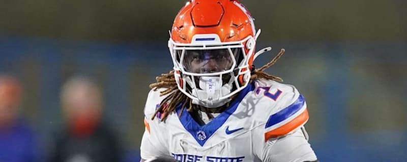 Boise State&#39;s Ashton Jeanty Wins 2024 Earl Campbell Tyler Rose Award