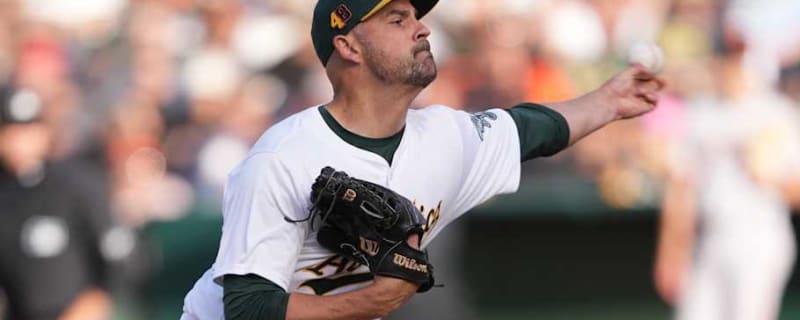 A's bring back lefty for 2025