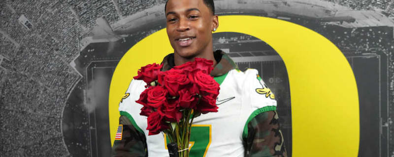 Oregon Ducks Highest NIL Earners: Evan Stewart, Emmanuel Pregnon, Dante Moore