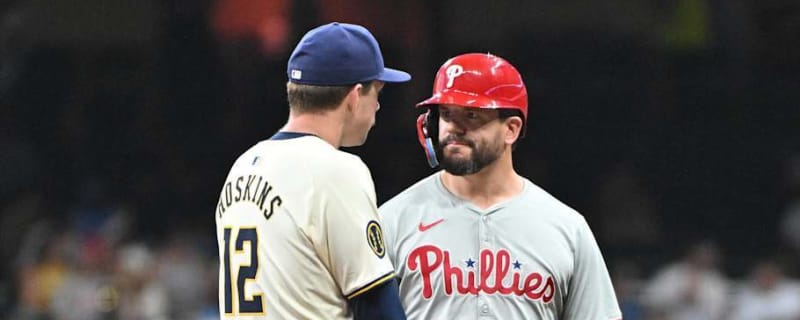 Philadelphia Phillies Ex-Fan Favorite Predicted To Opt Into Deal With Current Team