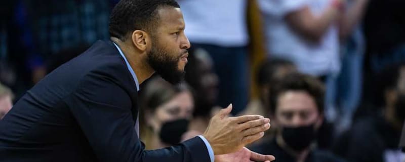 Conroy, UW Basketball Icon, Comes Home to Try and Beat the Huskies