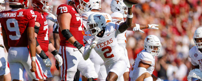 Texas Longhorns React to Derek Williams Jr. Injury News: &#39;Huge Loss&#39;