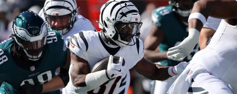 Bengals Running Back Zack Moss to Miss Significant Time With Neck Injury