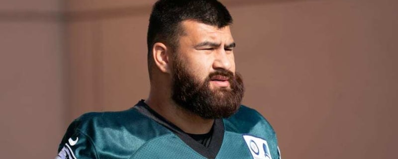 Tampa Bay Buccaneers OL in Starting Competition Leaves Practice With Injury