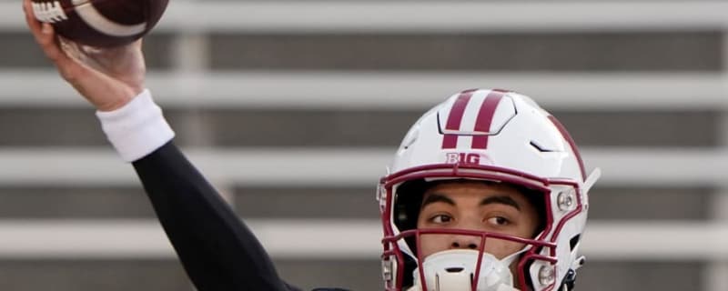 Former Oklahoma QB Wins Starting Job at Connecticut