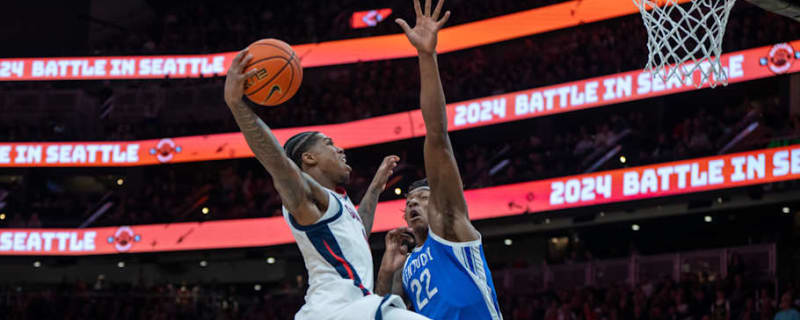 Gonzaga&#39;s Khalif Battle throws down dunk vs. Kentucky in Seattle