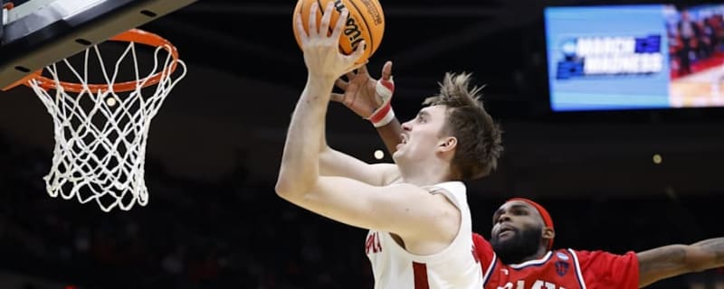 'Put Me In': Injured Grant Nelson Subs in for Alabama to Help Put Robert Morris Away