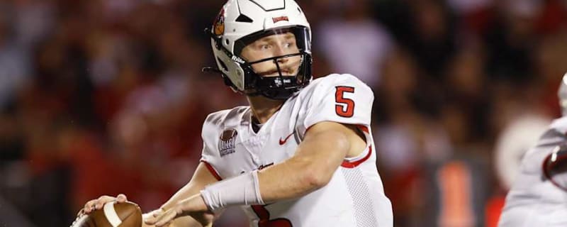 Steelers Host Rookie QB for Tryout