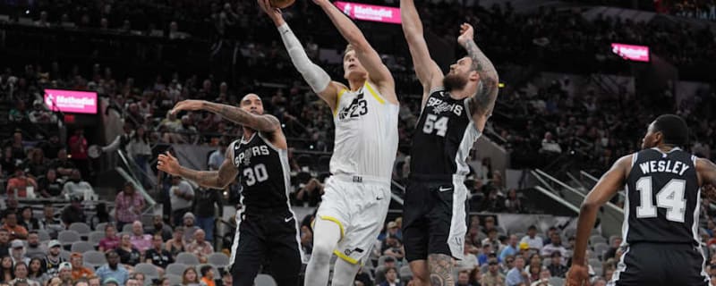 An Unlikely Candidate Led the San Antonio Bench Against Sacramento