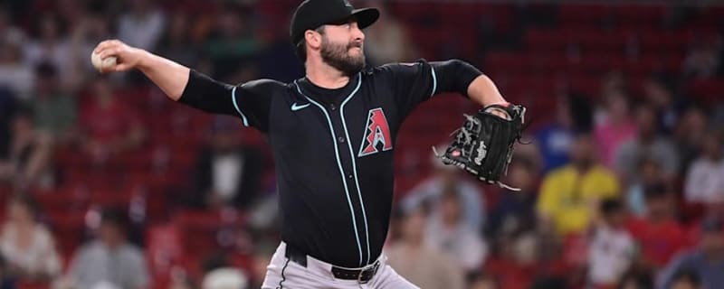 Former Diamondbacks Reliever Agrees to Deal with Athletics