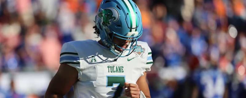 Former Oregon Duck Quarterback Ty Thompson Exits Transfer Portal to Change Position