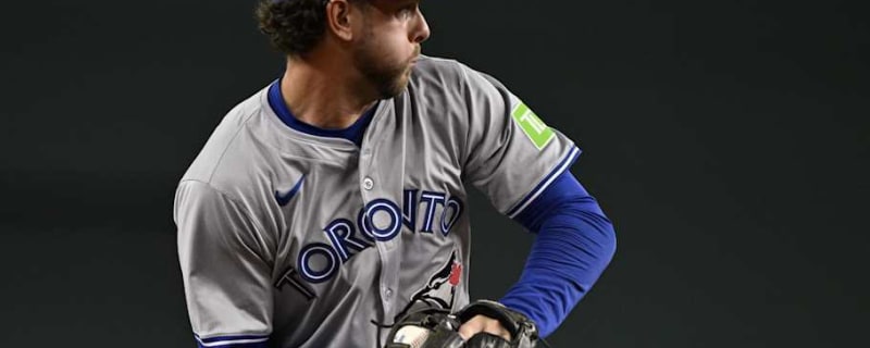 Toronto Blue Jays Infielder Named Finalist For Gold Glove Award!