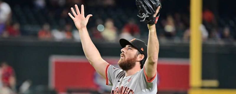 Breakout San Francisco Giants Star Named &#39;Honorable Mention&#39; in Reliever Rankings