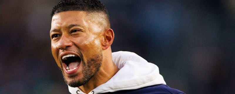 Notre Dame Fighting Irish Injury Updates Before USC Trojans: Starter Howard Cross III Questionable?