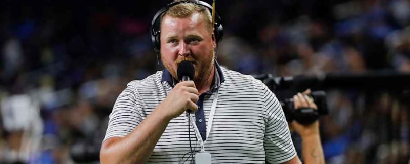 Former Lions OL Avoids Grilling Disaster, Puts Out Fire