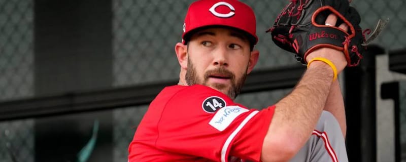 Cincinnati Reds Pitcher Alex Young Has Season-Ending Surgery