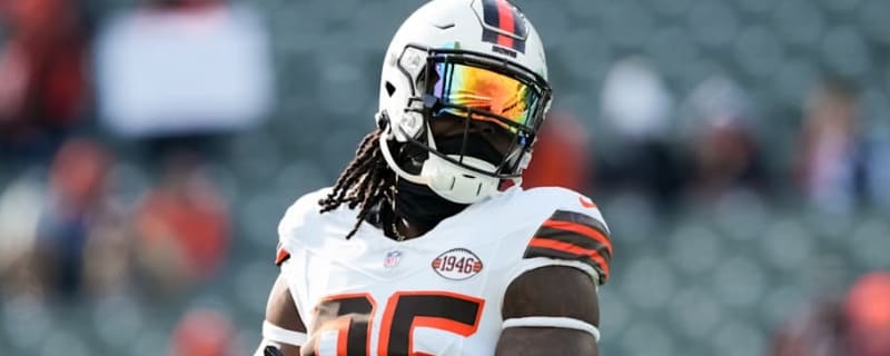 David Njoku teases Browns fans by posting video of Cam Ward to social media
