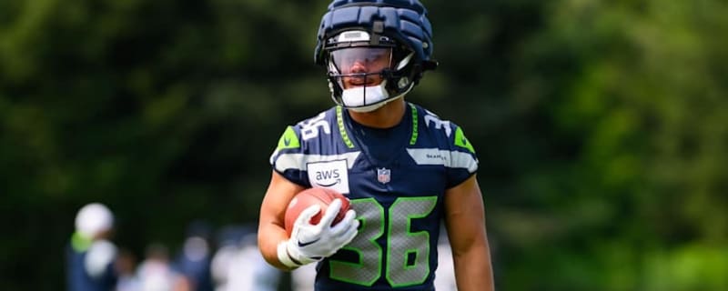 Seahawks Elevate RB George Holani to Face Packers on SNF