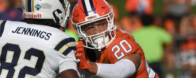 Cincinnati Lands Fourth Wide Receiver From Transfer Portal in Charleston Southern's Noah Jennings