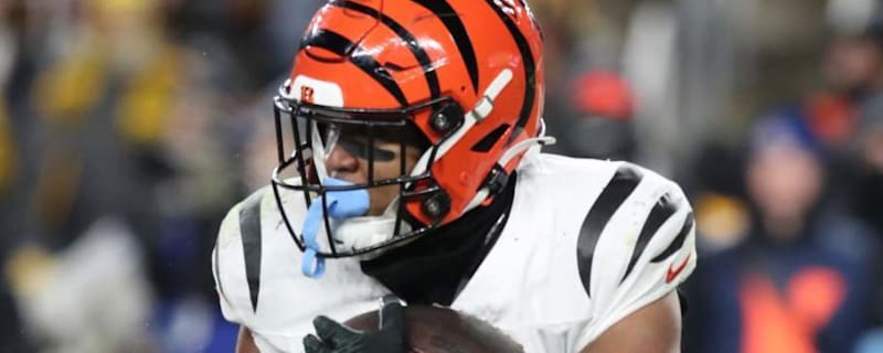 Colts Sign Speedy Playmaking Running Back