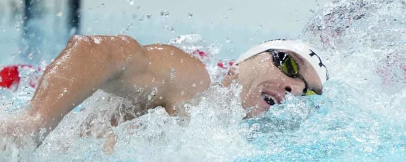 Former Gator Bobby Finke Wins Silver in Paris