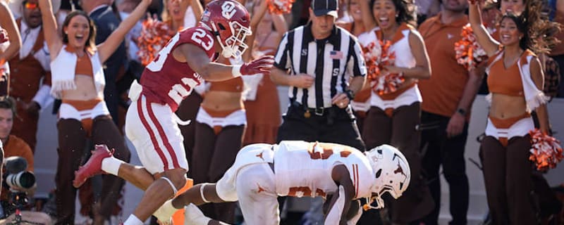Watch: Freshman Eli Bowen Starts Second Half With Big Interception for Oklahoma
