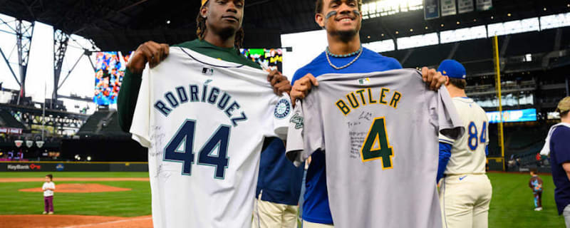 Seattle Mariners Welcome A&#39;s for Start of 2025 Season