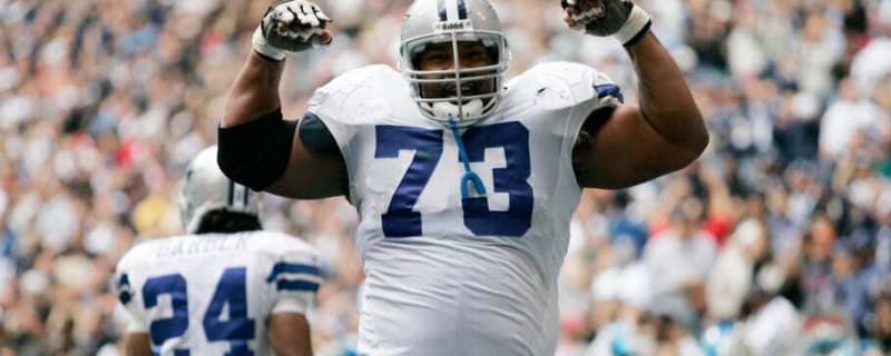 LOOK: Cowboys honor Larry Allen, Duane Thomas with moment of silence