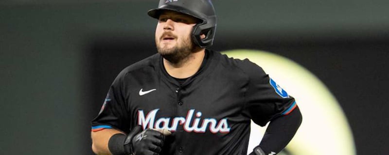 Jake Burger of Texas Rangers Has Heartfelt Reason For Wearing No. 21 This Season