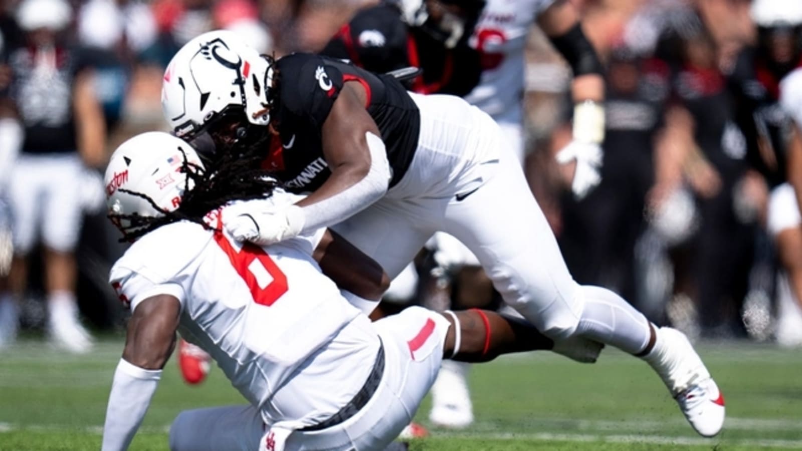 Cincinnati shuts out Houston in Big 12 opener