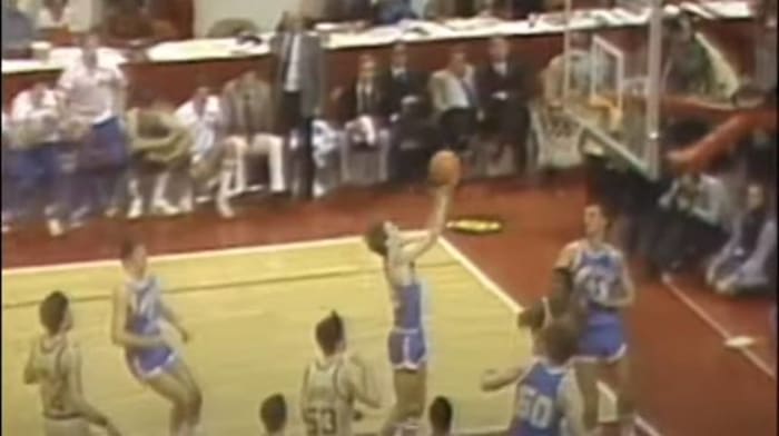 Ainge goes coast-to-coast to sink Irish (1981)