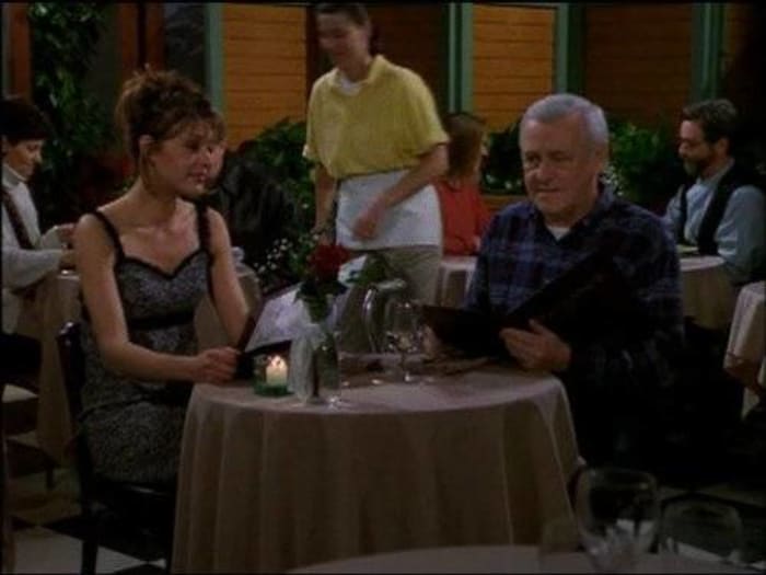 "Three Valentines" (“Frasier,” 6x14)