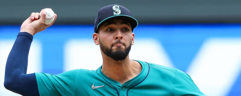 Cubs acquiring veteran reliever from Mariners