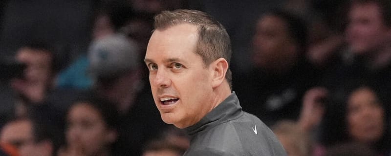Suns’ Frank Vogel Rips Team For Loss vs. Spurs